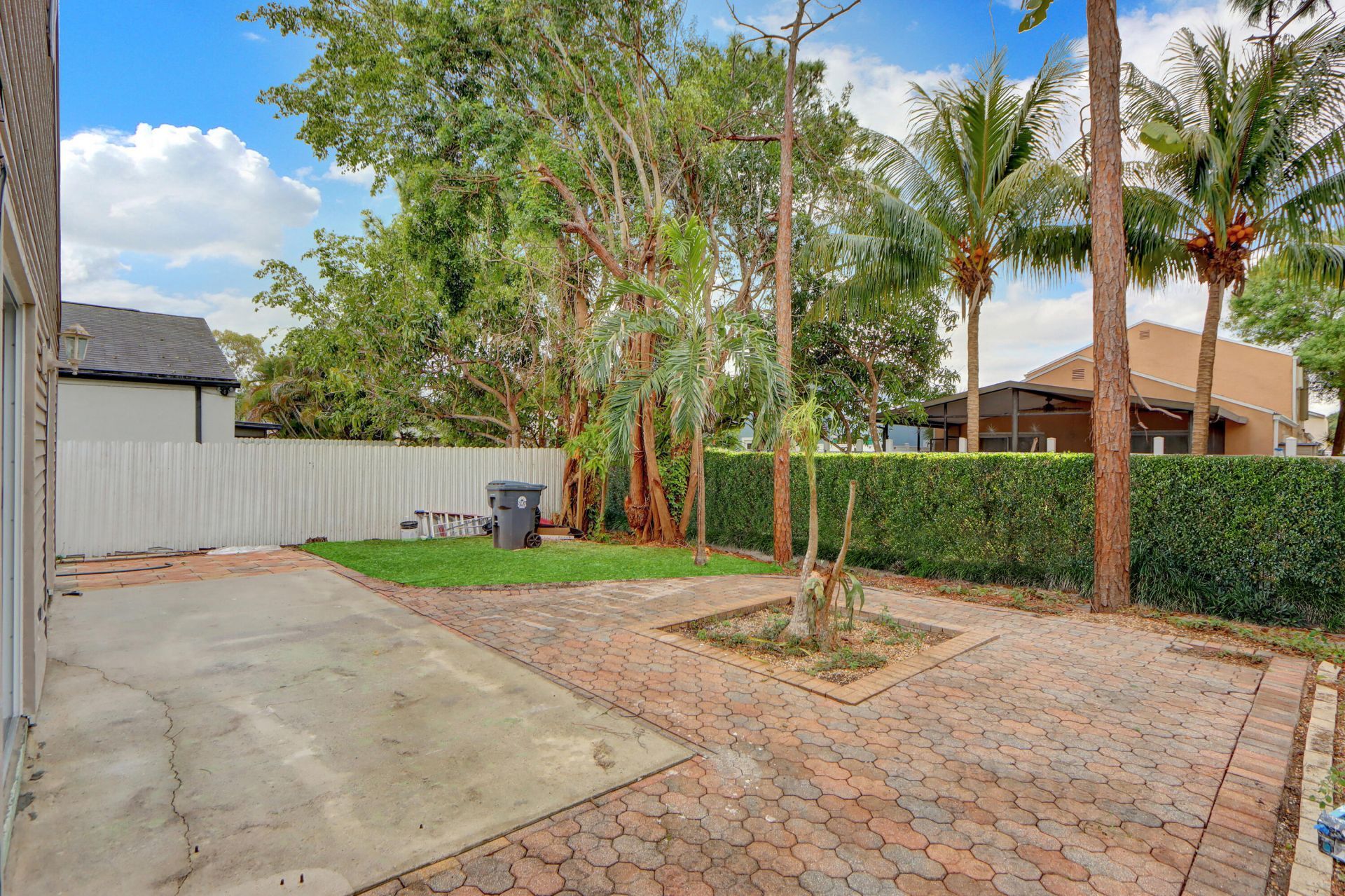 1413 Blue Clover Lane, West Palm Beach, FL 33415 Photo