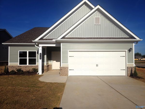 20182 Nightingale Drive, Athens, AL 35611