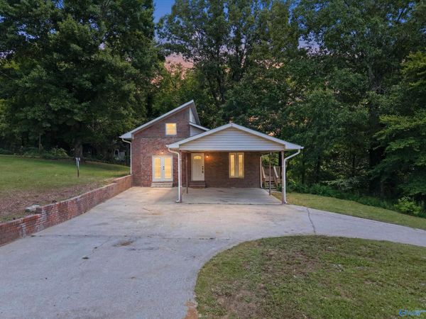 9771 Sgt Holden Lane, Athens, AL 35614