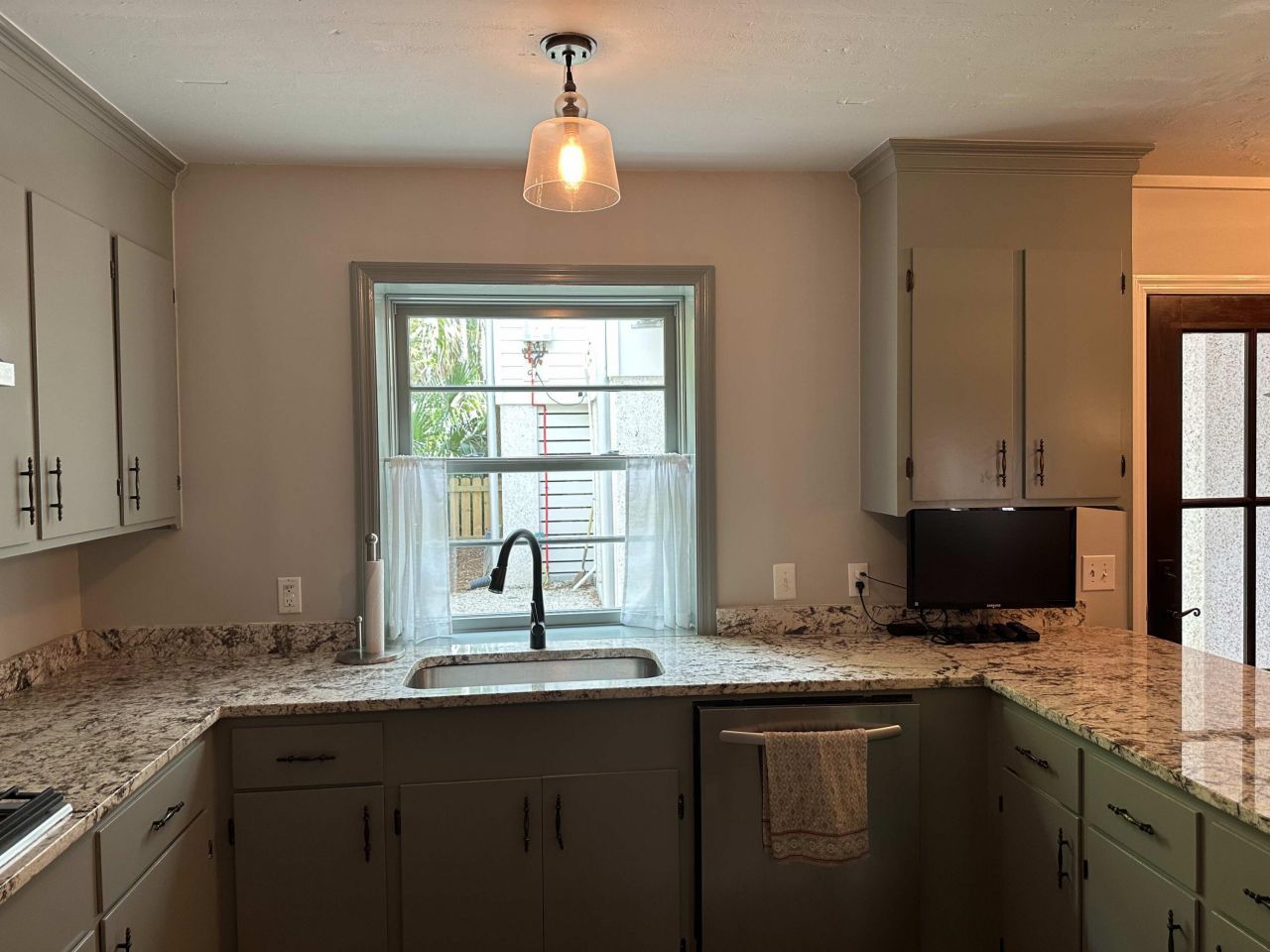 2602 Ion Avenue Photo 33