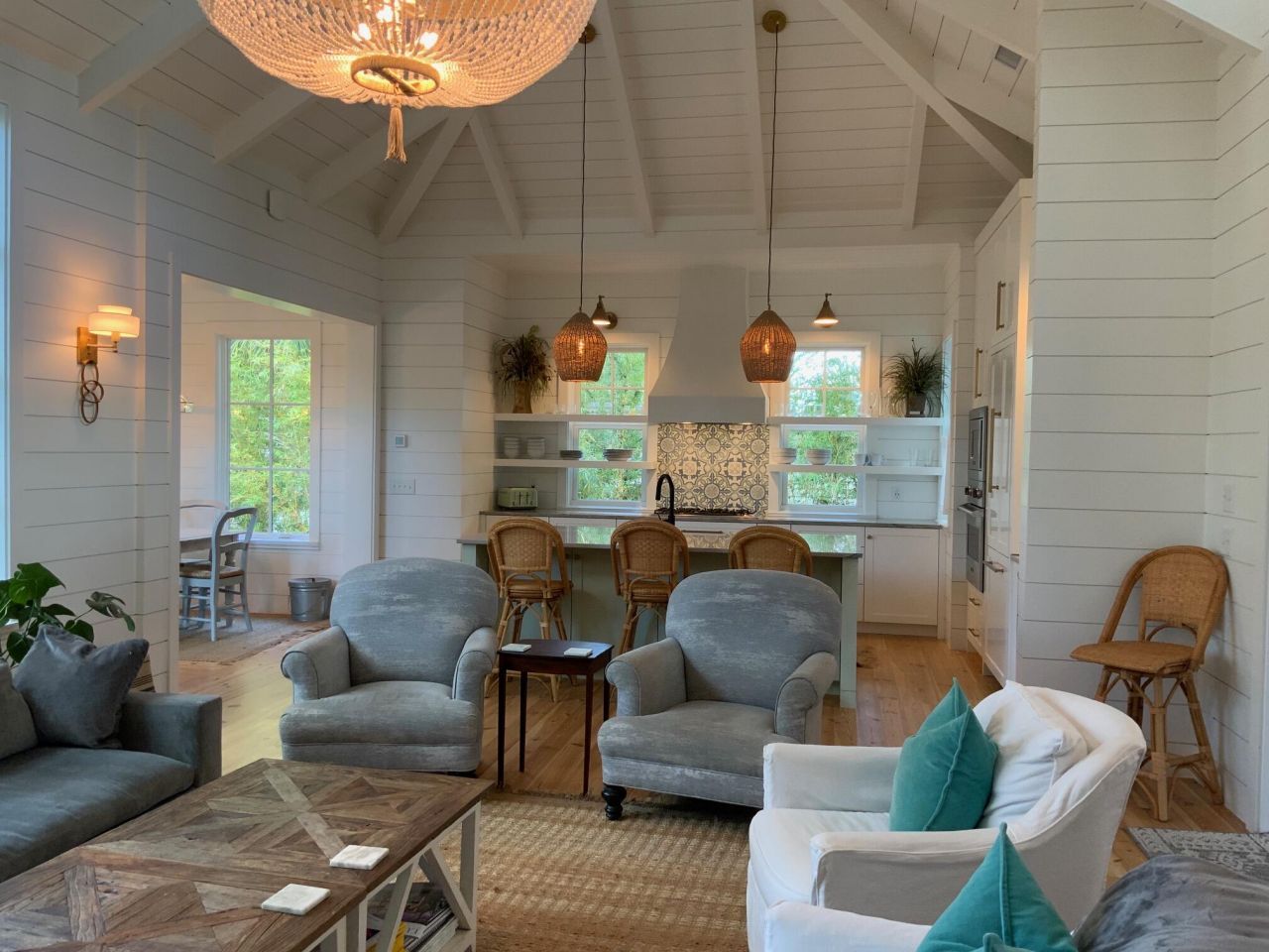 2602 Ion Avenue Photo 8