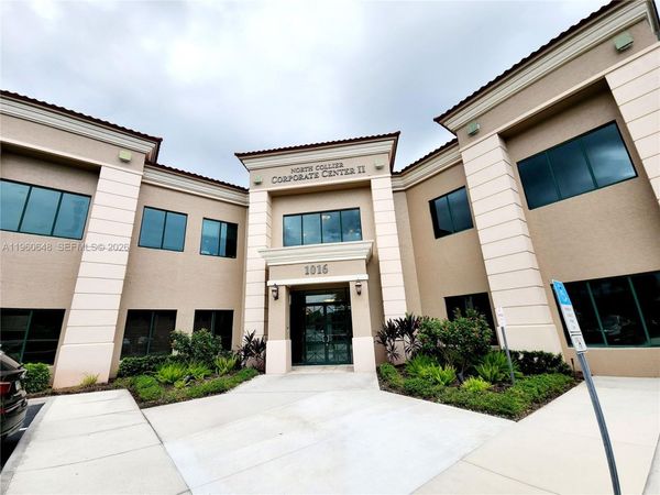 1016 Collier Center Way, Unit 106, Naples, FL 34110