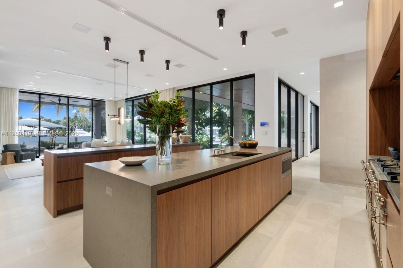 625 Reinante Ave, Coral Gables, FL 33156 Photo