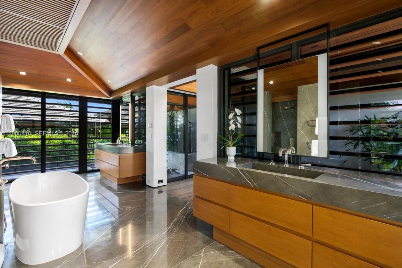 625 Reinante Ave, Coral Gables, FL 33156 Photo