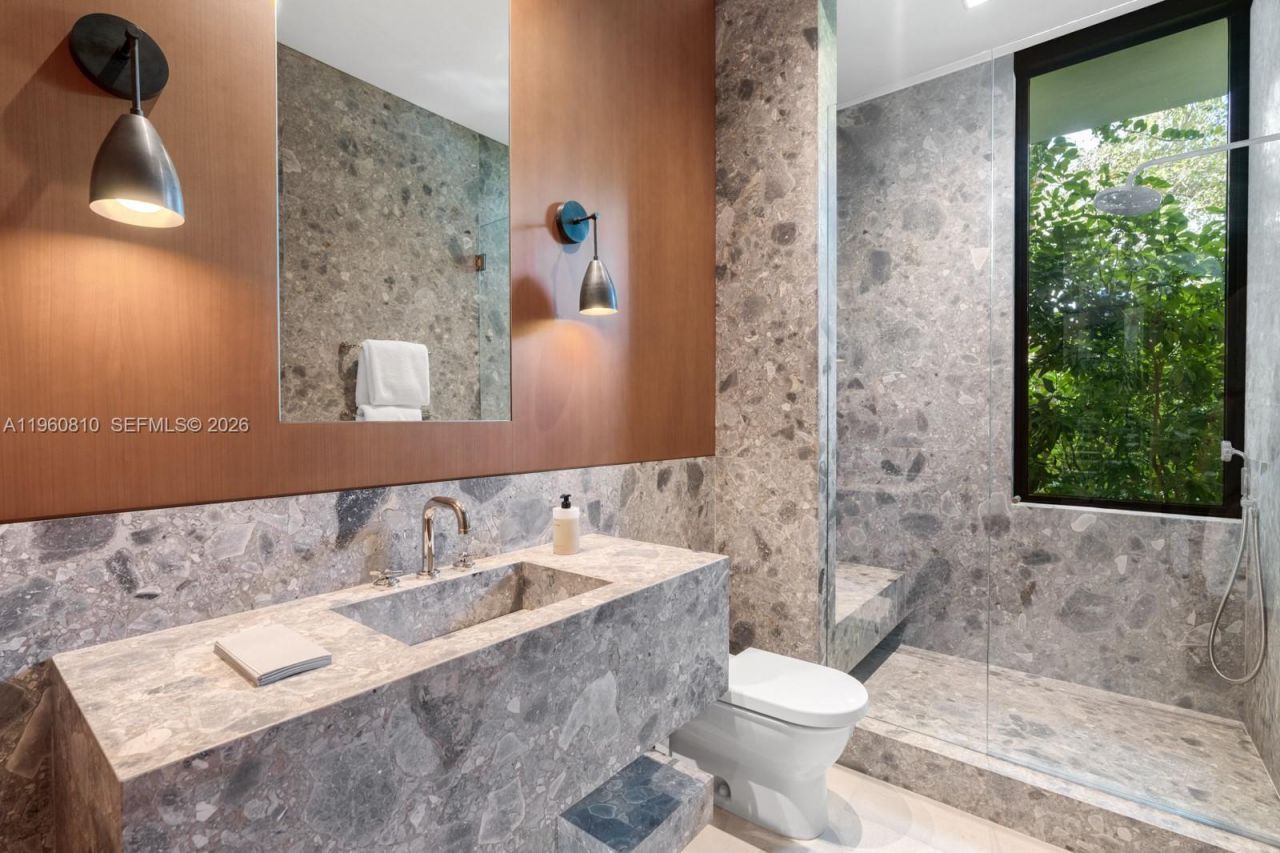 625 Reinante Ave, Coral Gables, FL 33156 Photo