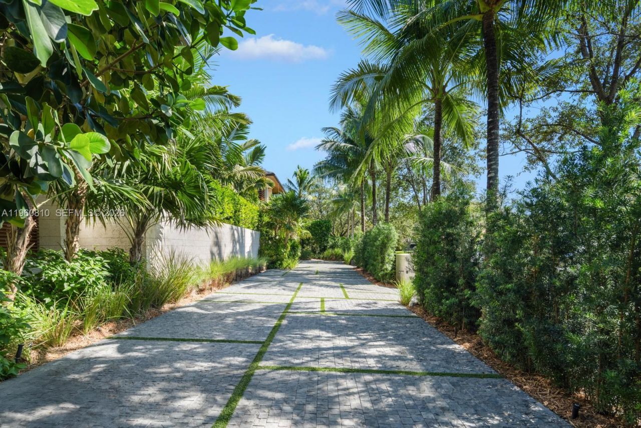 625 Reinante Ave, Coral Gables, FL 33156 Photo