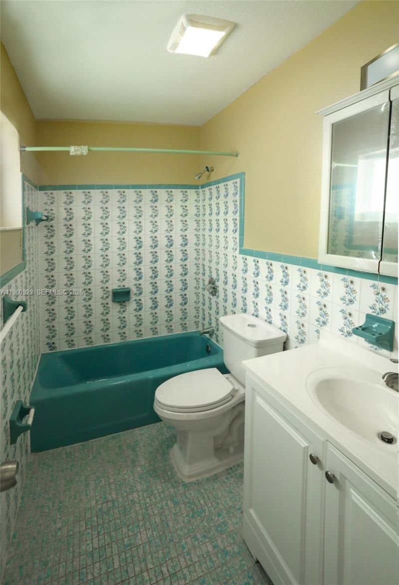 2656 SW 31st Ct, Unit 2656, Miami, FL 33133 Photo