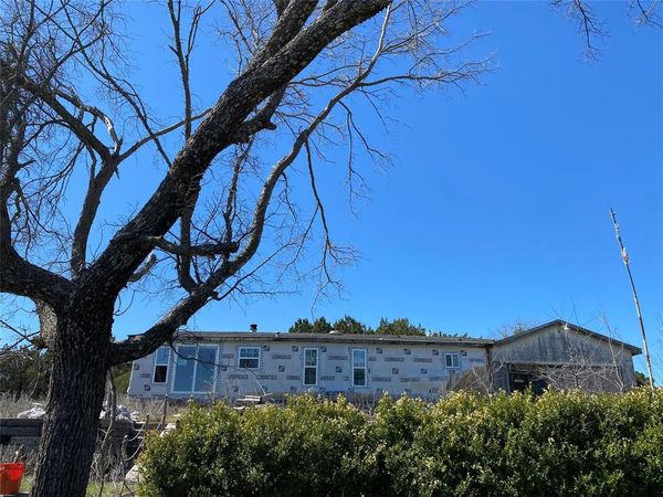 8452 Hilltop Drive, Cleburne, TX 76033