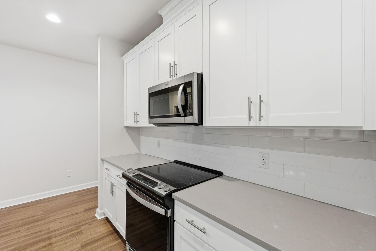 3160 Safe Harbor Way Photo 10