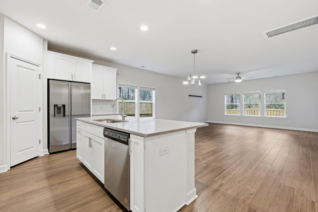 3160 Safe Harbor Way Photo 7