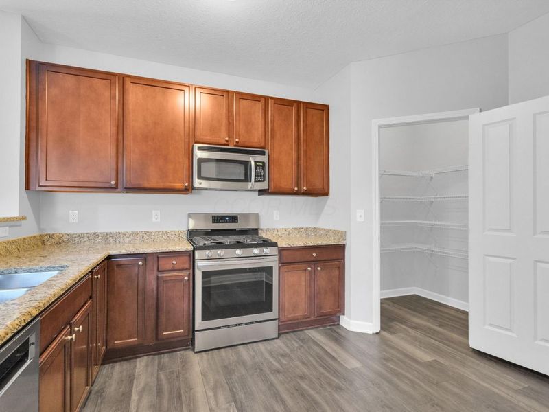 5724 Winding Rock Drive, Westerville, OH 43081 Photo 8