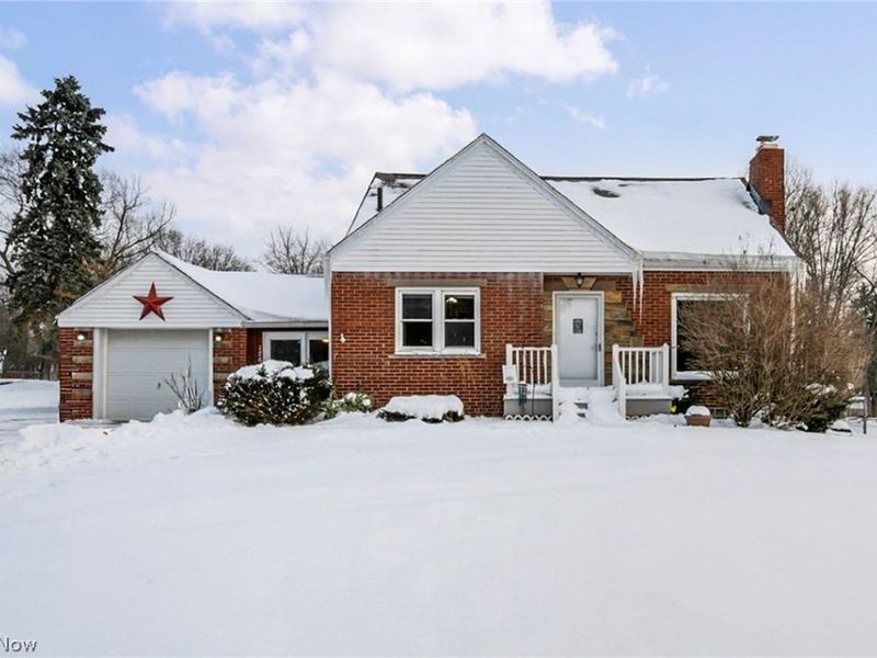 176 Saratoga Avenue NW, Canton, OH 44708 Photo 2