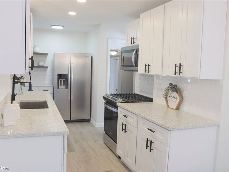 4059 Monticello Boulevard, Cleveland Heights, OH 44121 Photo 13