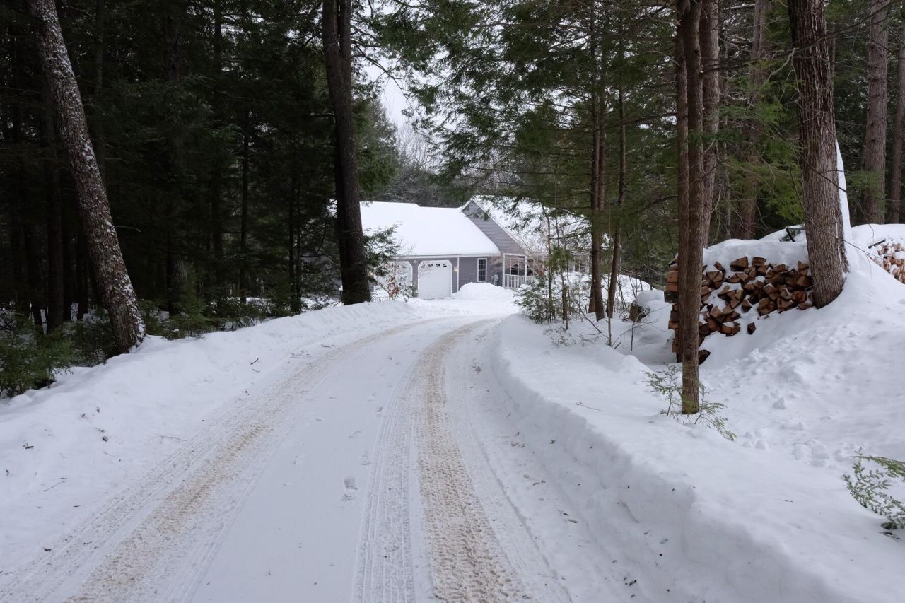 4 Patriot Drive, Windham, ME 04062 Main Photo