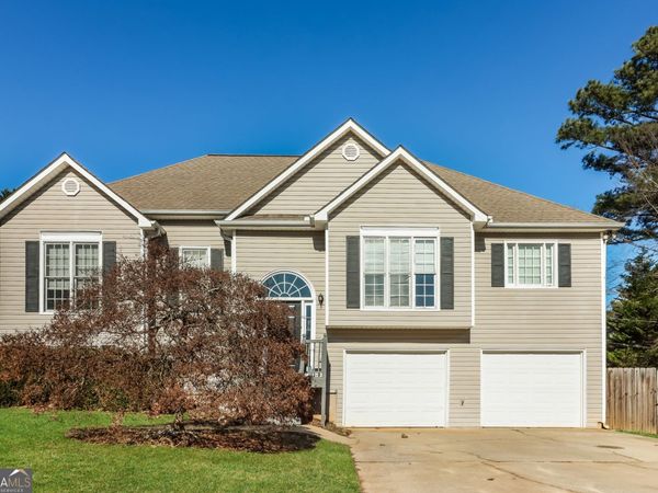 18 Johnstons Place, Dallas, GA 30132