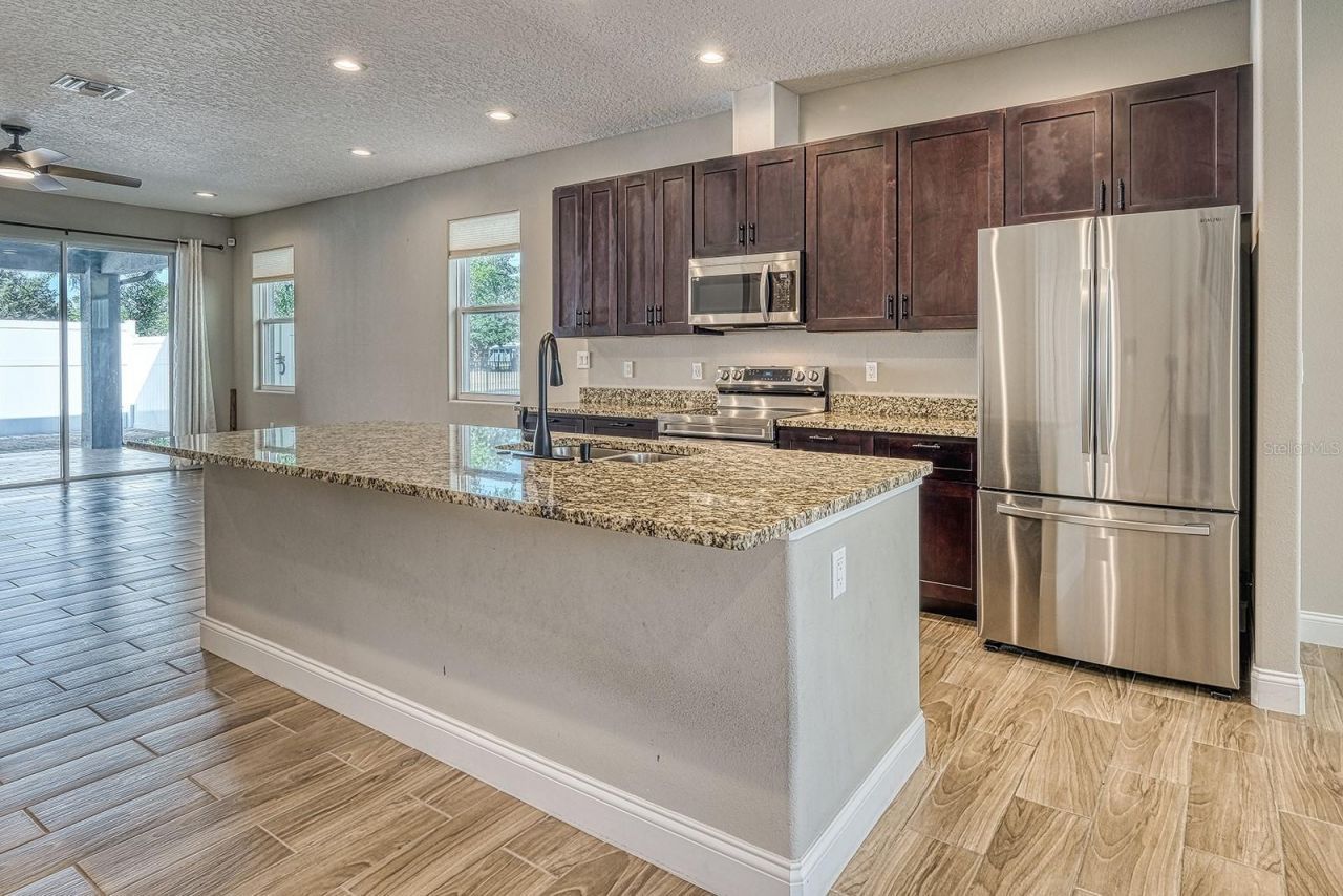 6592 Taxiway Circle, Orlando, FL 32822 Photo