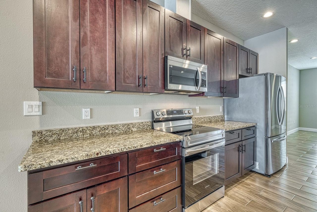 6592 Taxiway Circle, Orlando, FL 32822 Photo