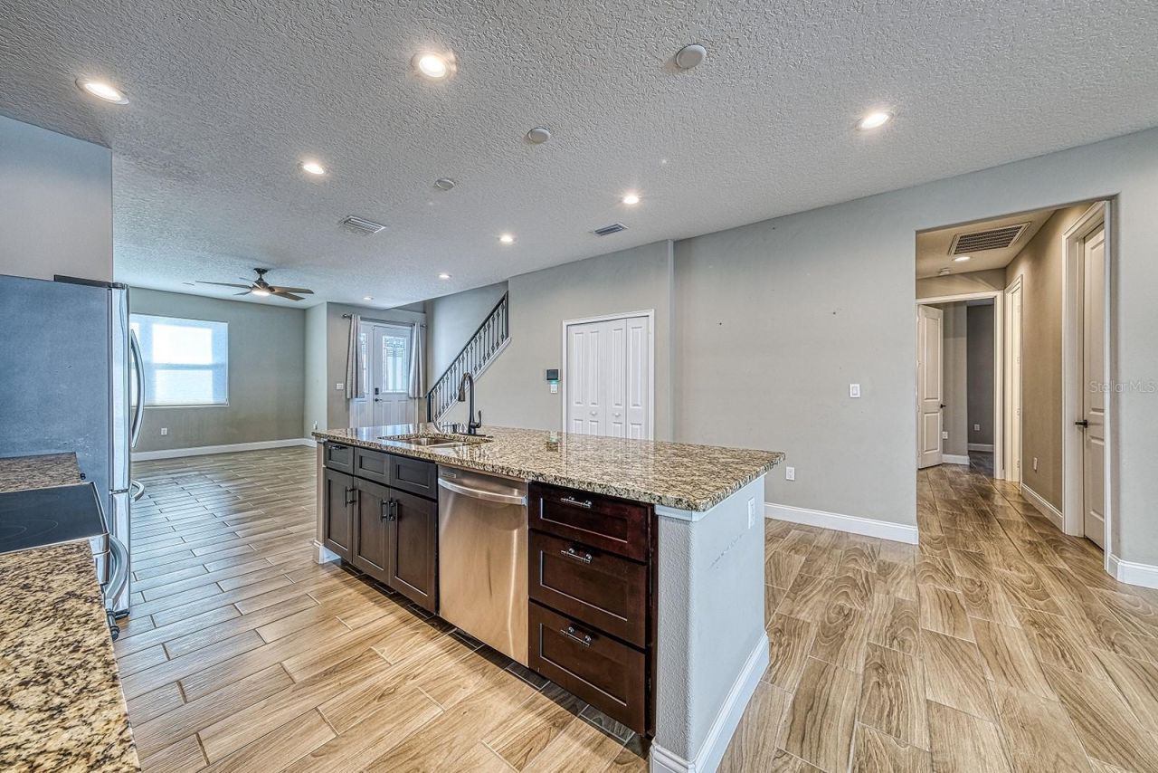 6592 Taxiway Circle, Orlando, FL 32822 Photo