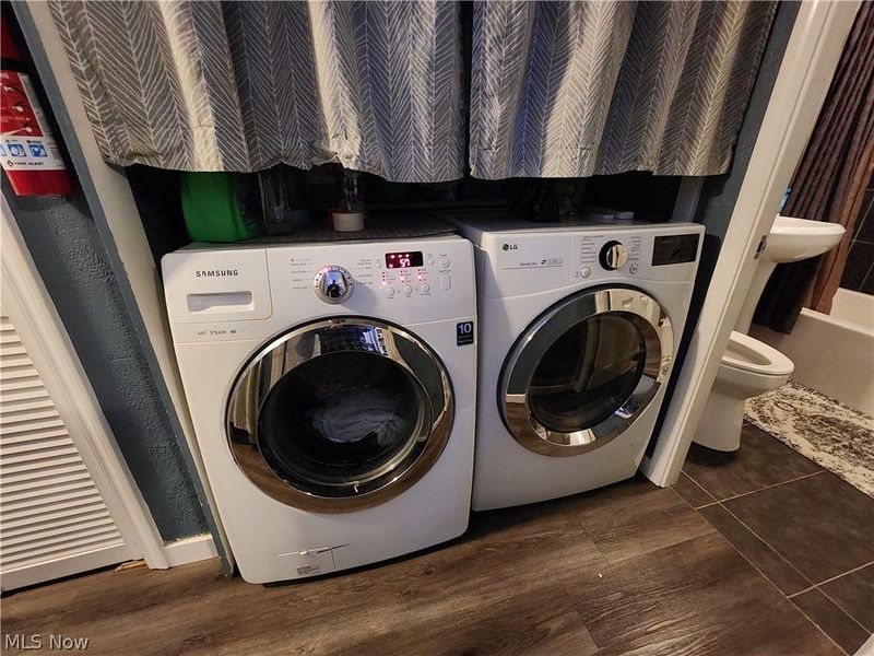 2563 Chestnut Street, Girard, OH 44420 Photo 14