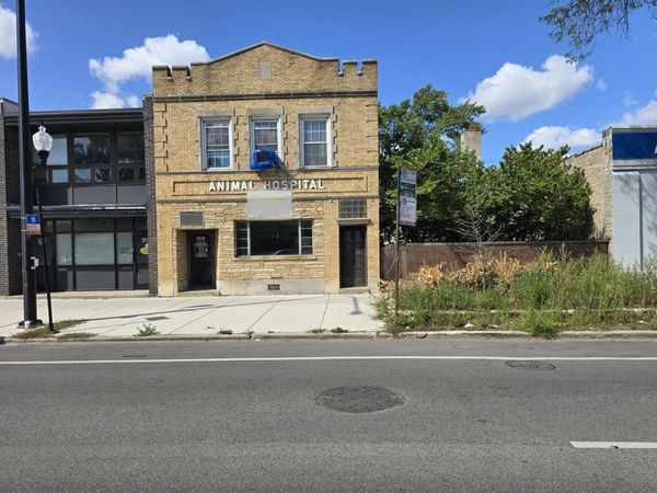 5638 N Western Avenue, Chicago, IL 60659