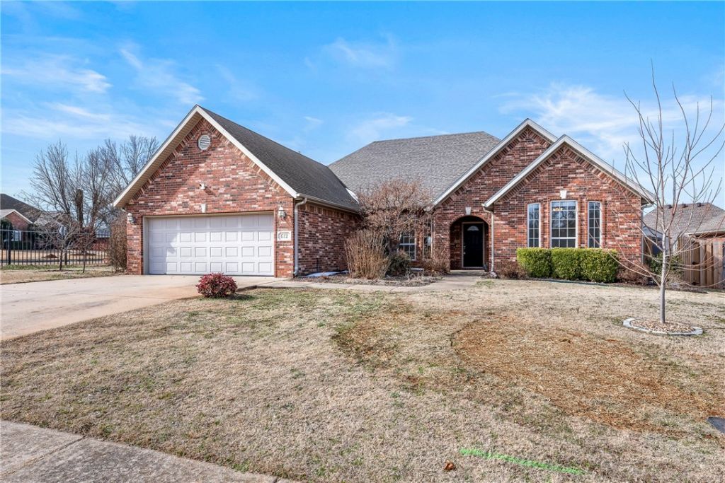 612 SW Sims Drive Bentonville, AR 72712