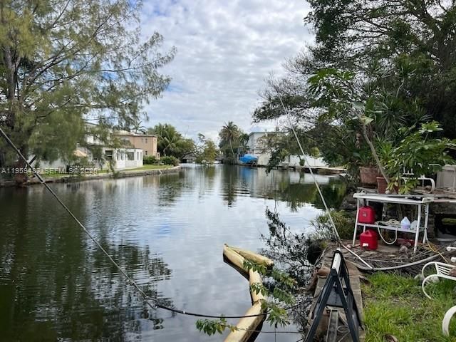 7715 NE 5th Ave, Miami, FL 33138 Photo