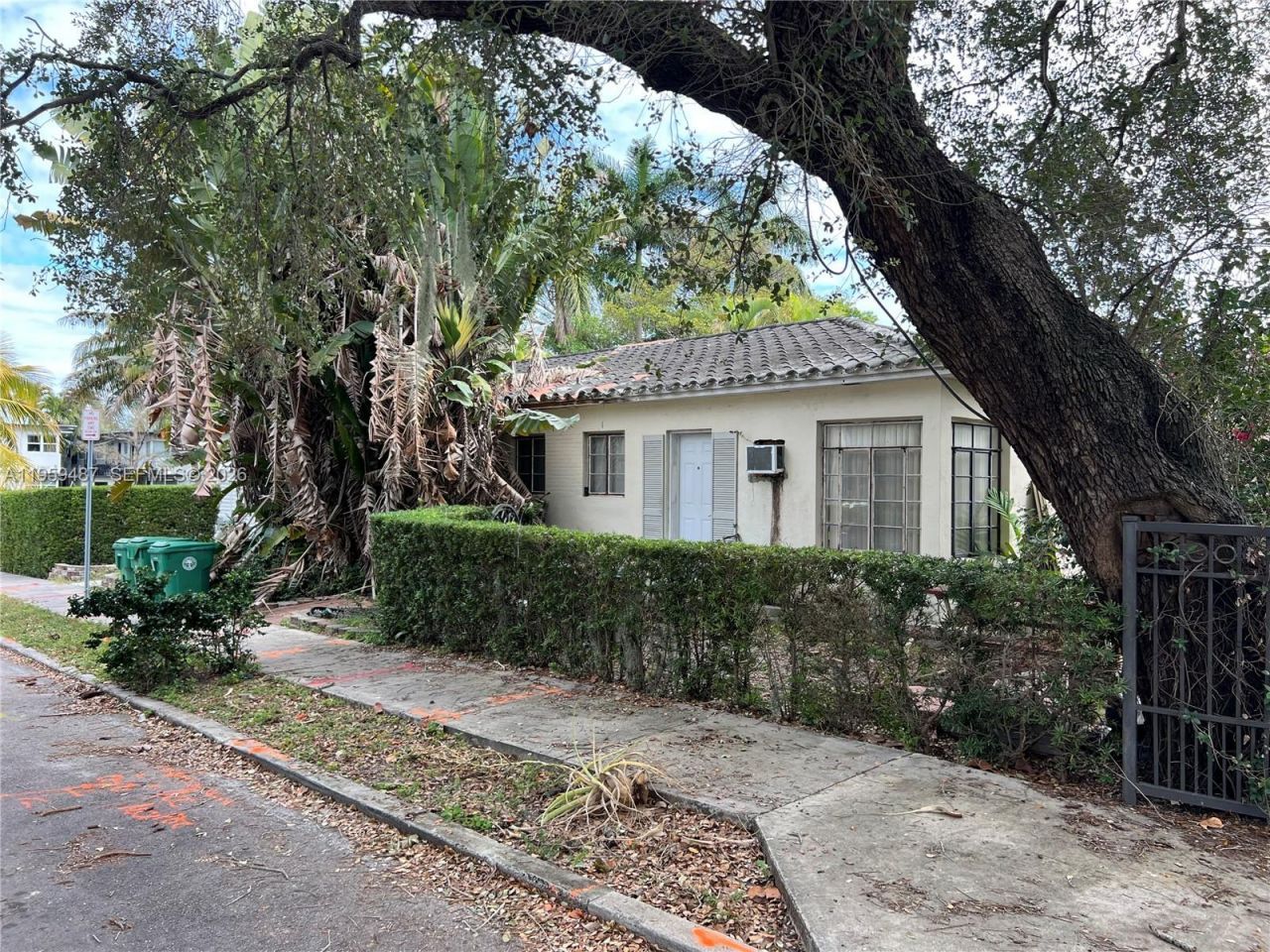 7715 NE 5th Ave, Miami, FL 33138 Photo