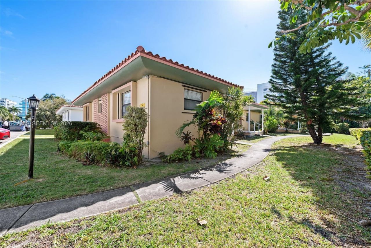 1084 92nd St, Unit 3, Bay Harbor Islands, FL 33154 Photo