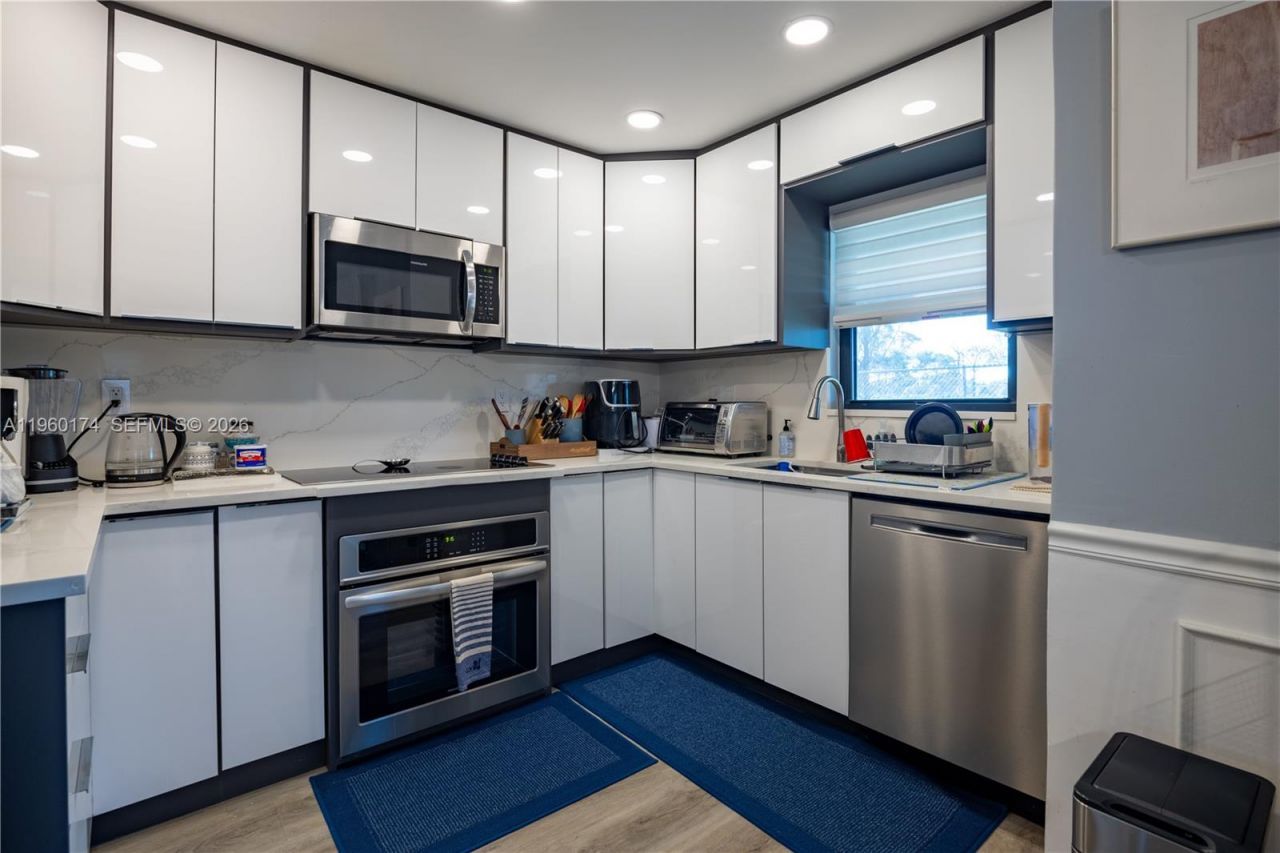 898 NW 47th St, Deerfield Beach, FL 33064 Photo
