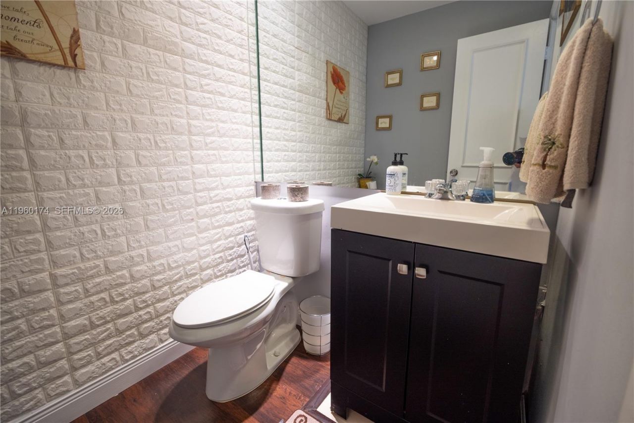 898 NW 47th St, Deerfield Beach, FL 33064 Photo