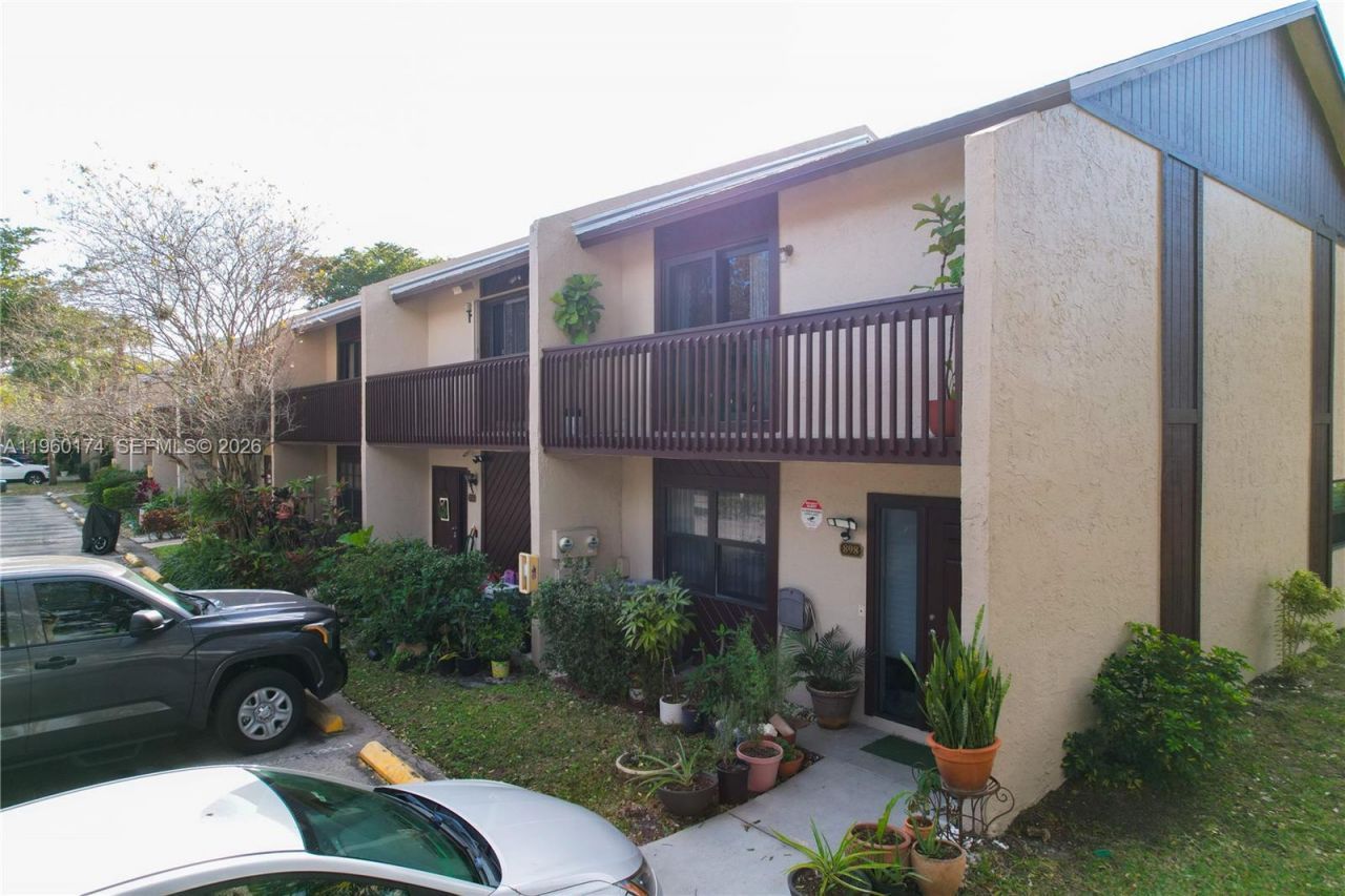 898 NW 47th St, Deerfield Beach, FL 33064 Photo