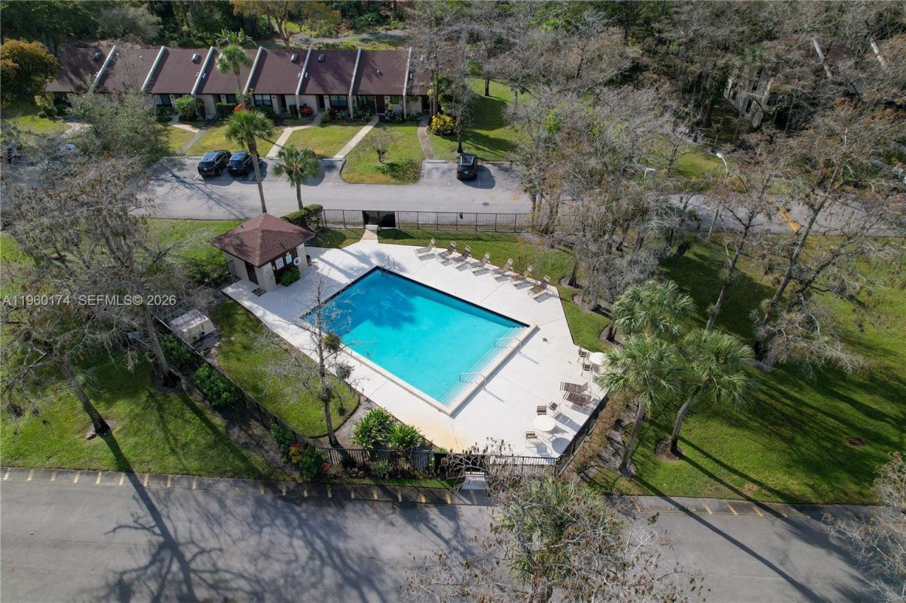 898 NW 47th St, Deerfield Beach, FL 33064 Photo