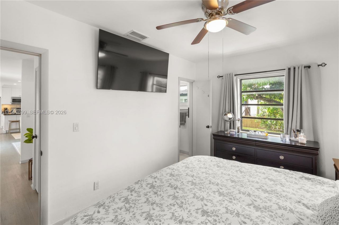 8461 SW 33rd Ter , Miami, FL 33155 Photo