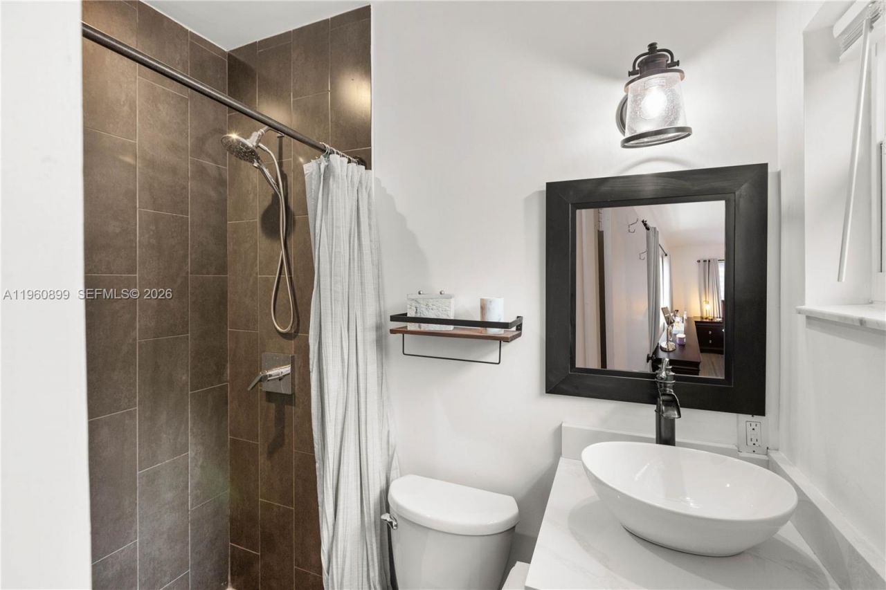 8461 SW 33rd Ter , Miami, FL 33155 Photo