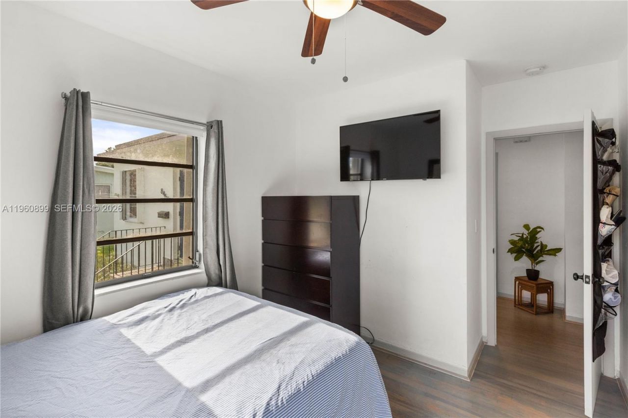 8461 SW 33rd Ter , Miami, FL 33155 Photo