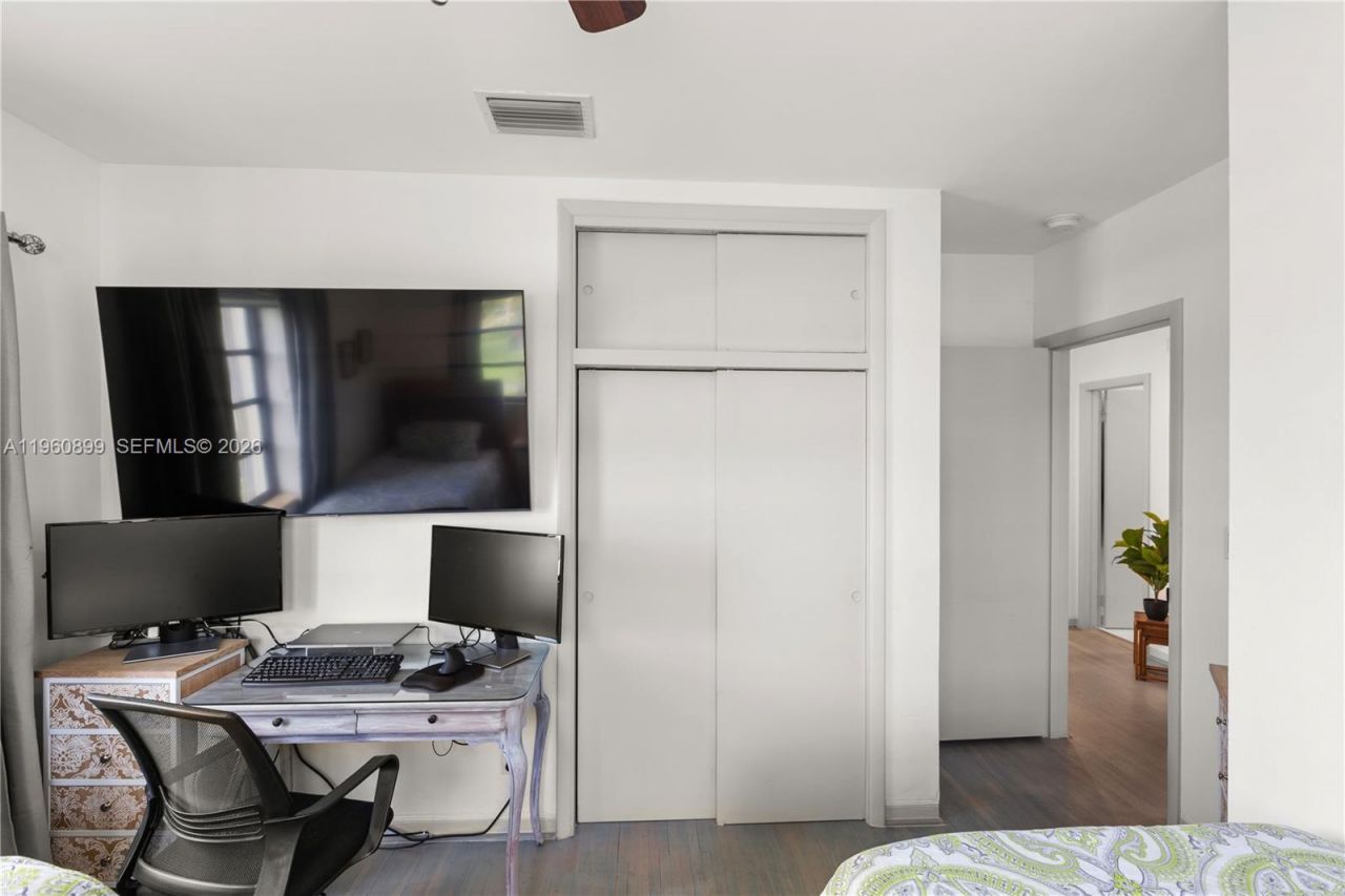 8461 SW 33rd Ter , Miami, FL 33155 Photo