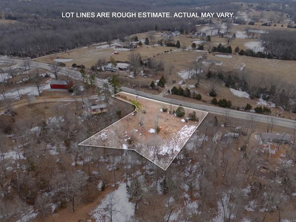 483 Oakwood Acres Circle, Flippin, AR 72634