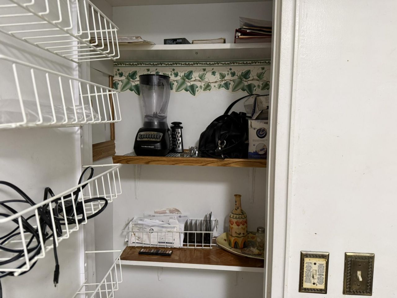 998 North Street Photo 11