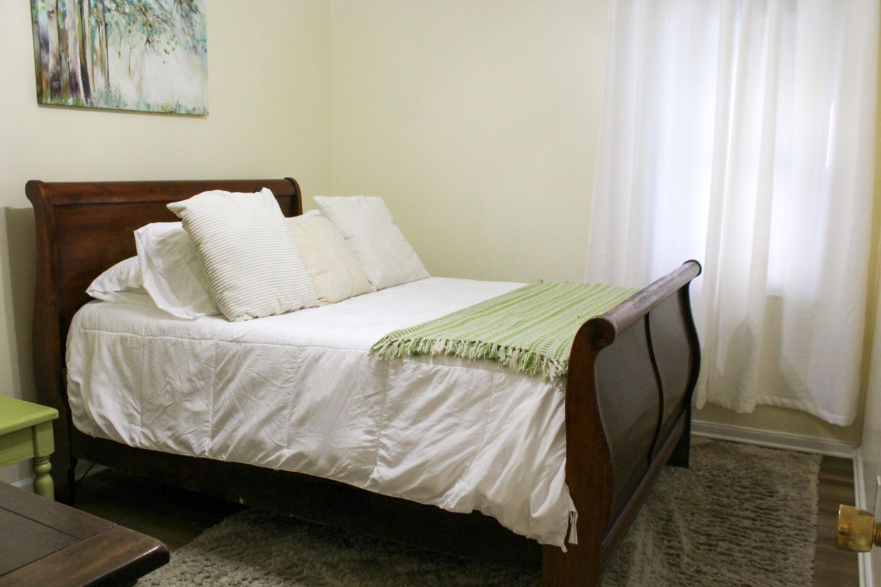 1353 Marshall Street Photo 16