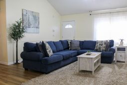 1353 Marshall Street photo 4