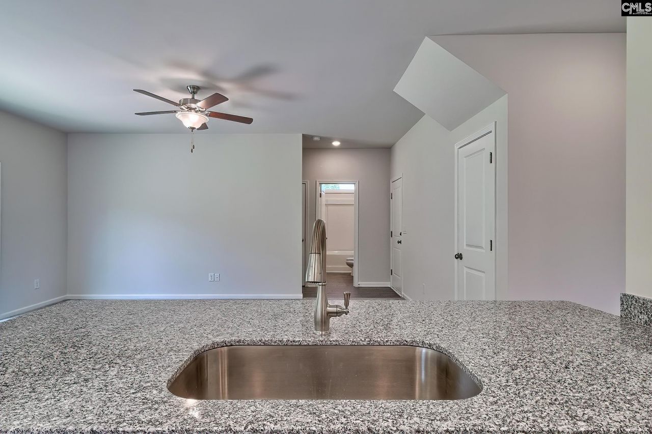 709 Samantha Street  Photo 20