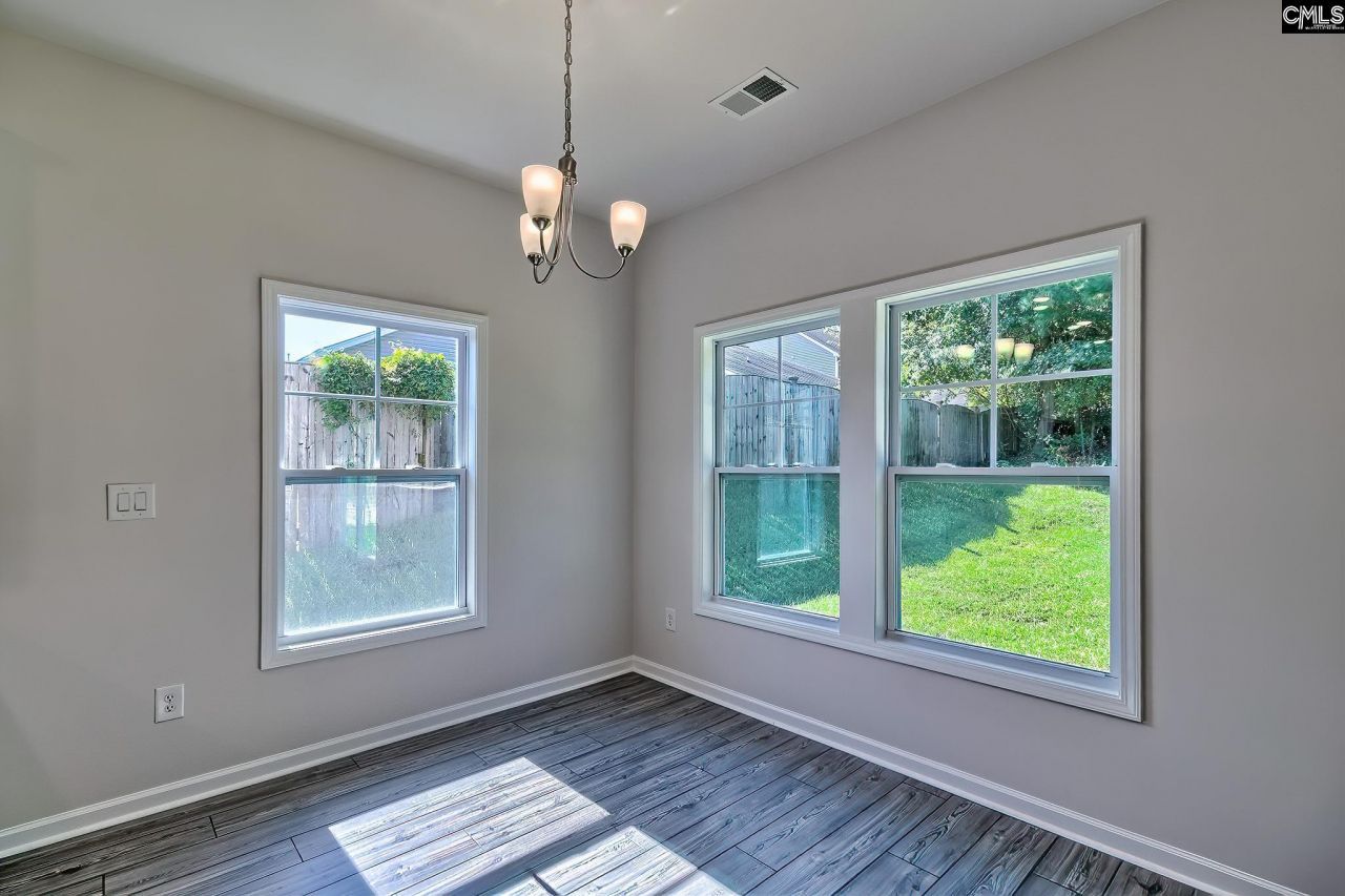 709 Samantha Street  Photo 21