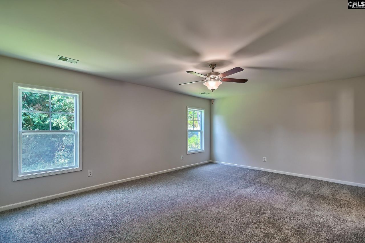 709 Samantha Street  Photo 27