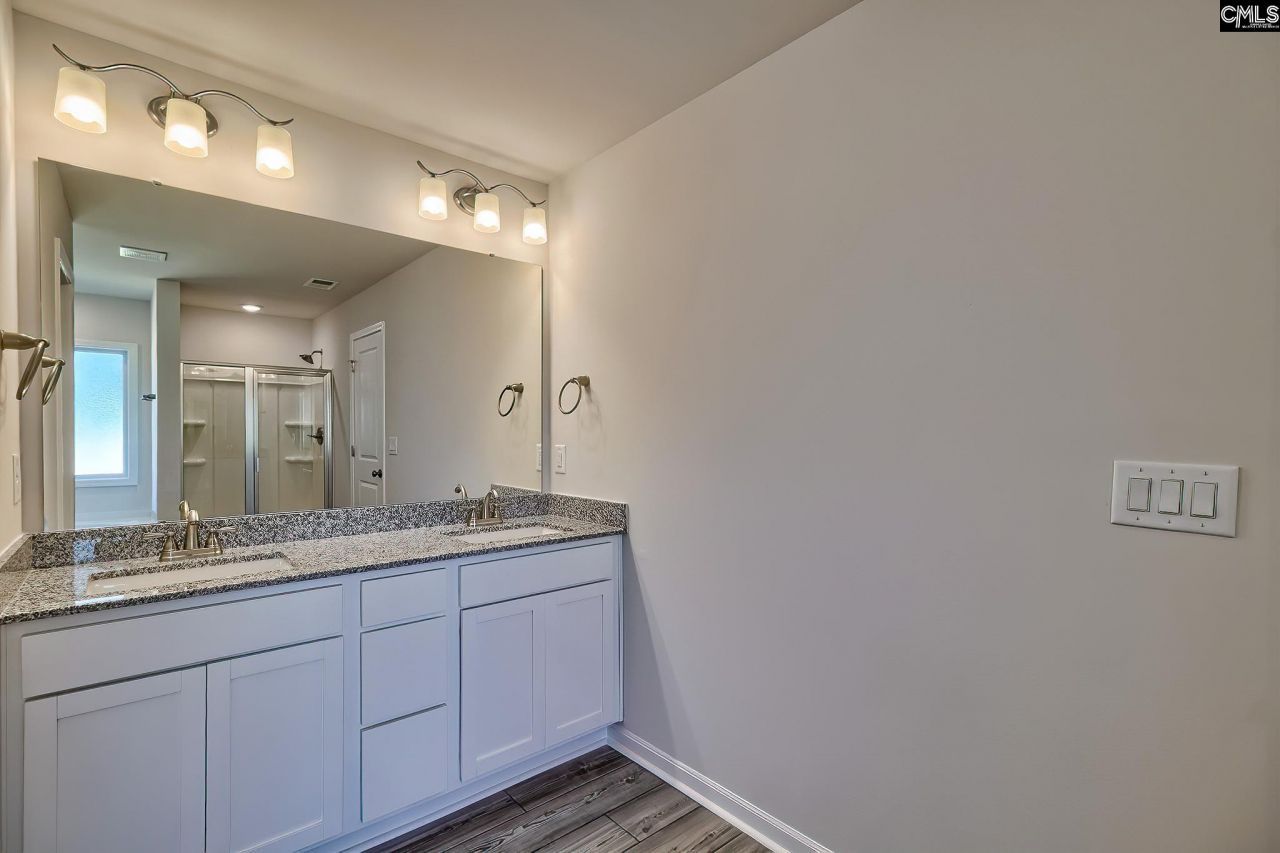 709 Samantha Street  Photo 30