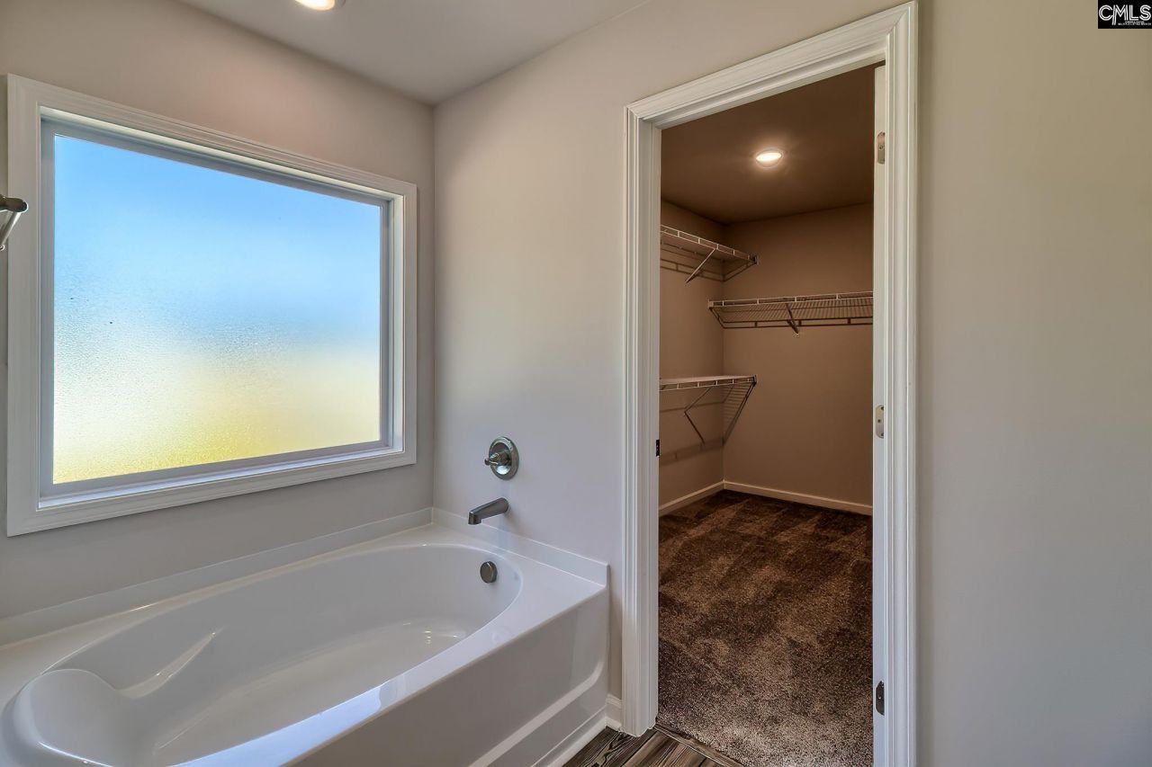 709 Samantha Street  Photo 31