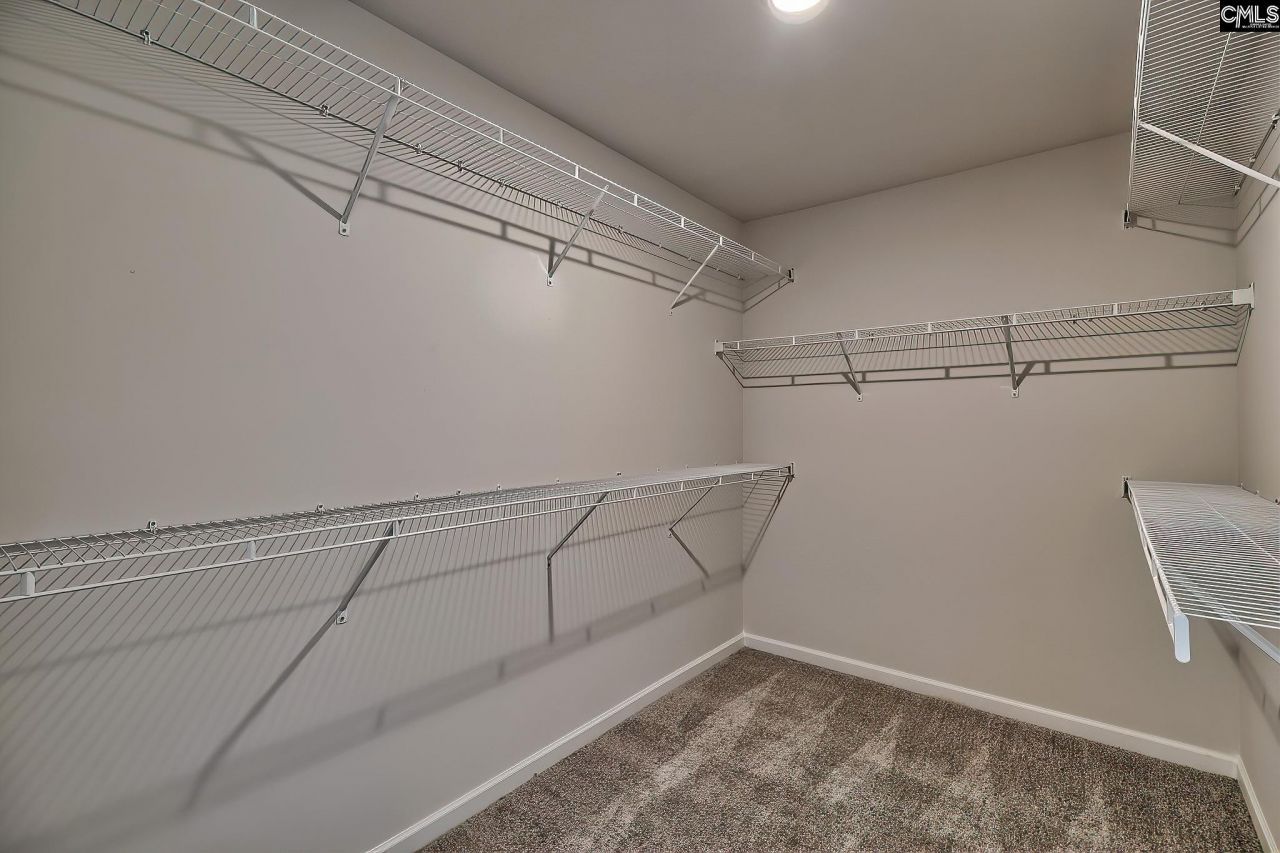 709 Samantha Street  Photo 32