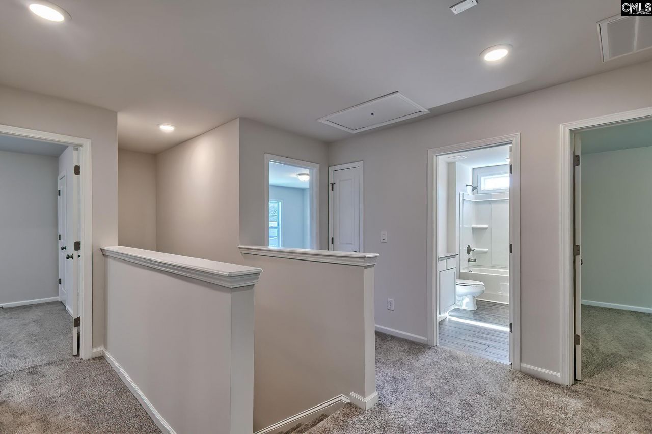 709 Samantha Street  Photo 33