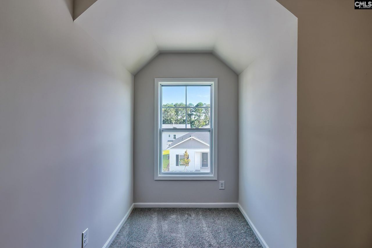 709 Samantha Street  Photo 36