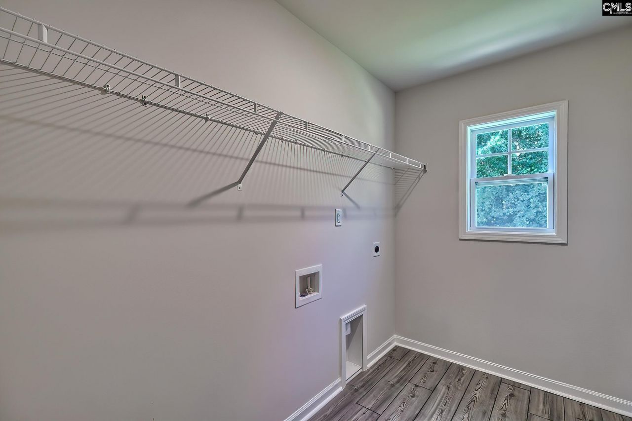 709 Samantha Street  Photo 37