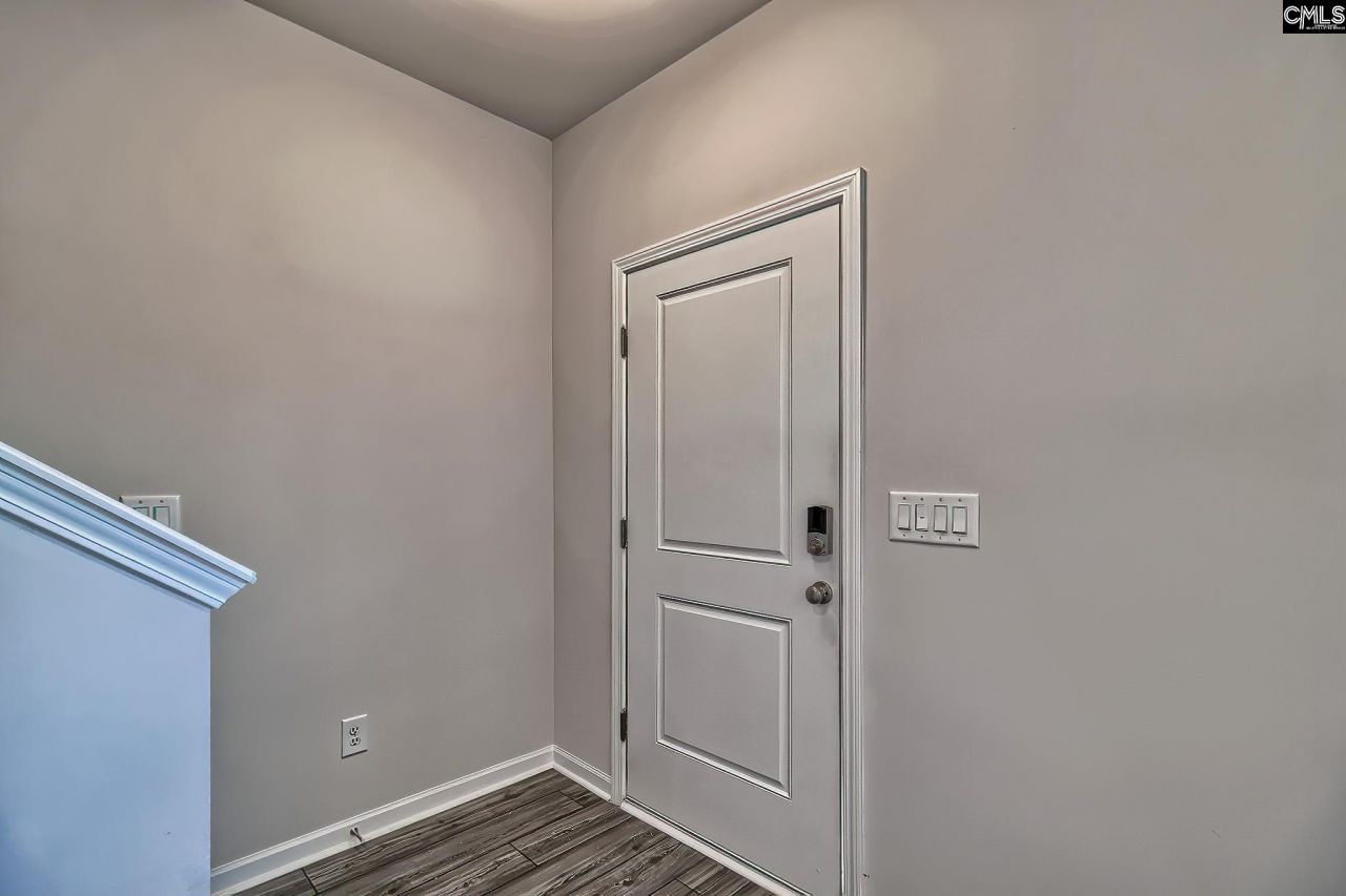 709 Samantha Street  Photo 9